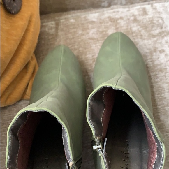 Michael Antonio Booties - Picture 3 of 4